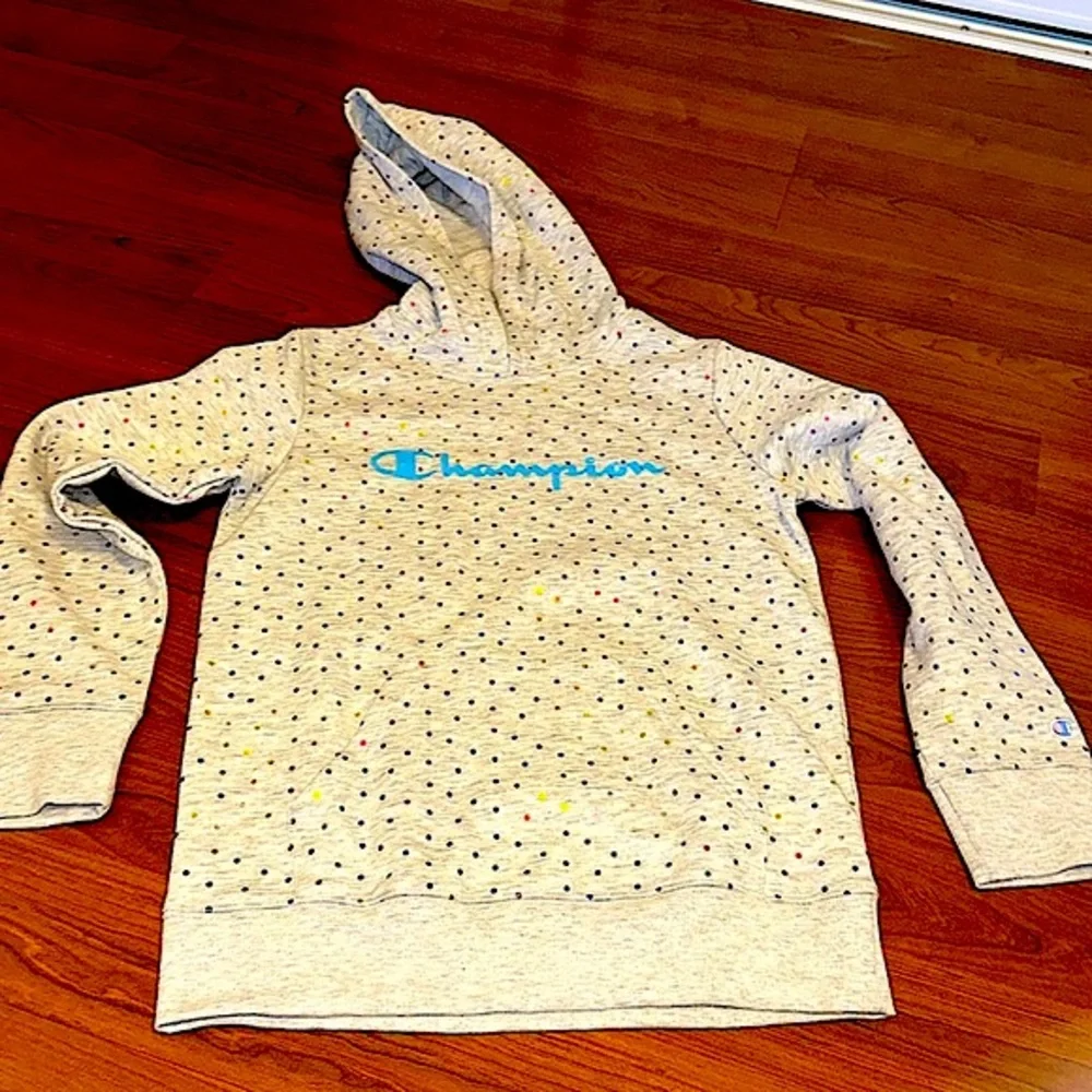Champion Girls Hoodie Size 14/16 NWOT - Picture 4 of 4